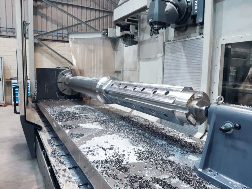 Maquinaria profesional para realizar piezas metálicas en Taller Carlos del Valle